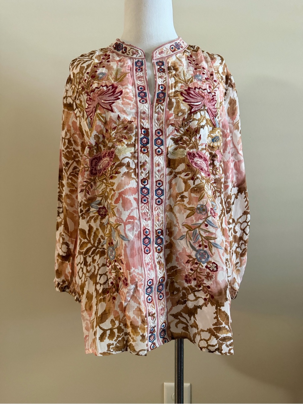 New-Karyn Seo Maria Floral Embroidered notched top shirt in Large